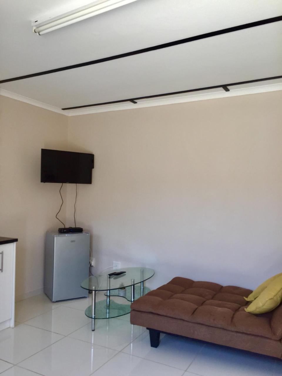 Man Cave Suite Swakopmund Εξωτερικό φωτογραφία