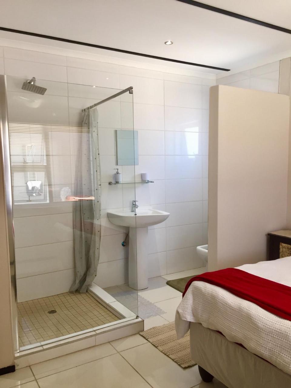 Man Cave Suite Swakopmund Εξωτερικό φωτογραφία